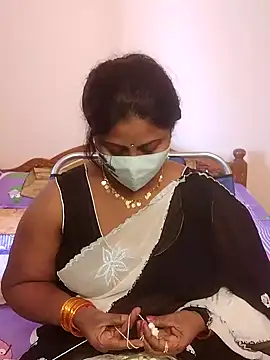 Snapshot of telugu_Geetha40 chatting on 4, 5, 2026 telugu Geetha40 online show from 4, 5, 2026