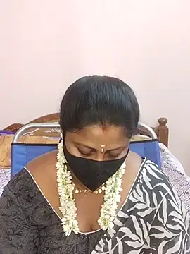 Snapshot of telugu_Geetha40 chatting on 7, 5, 2026 telugu Geetha40 online show from 7, 5, 2026