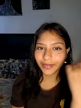 Snapshot of vaioletpoet chatting on 21, 6, 2026 vaioletpoet online show from 21, 6, 2026