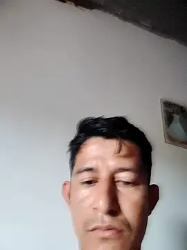 chicolargo17 online show from 27, 4, 2026