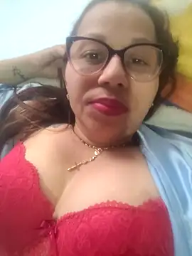 Snapshot of Ladymilf12 chatting on 6, 5, 2026 Ladymilf12 online show from 6, 5, 2026