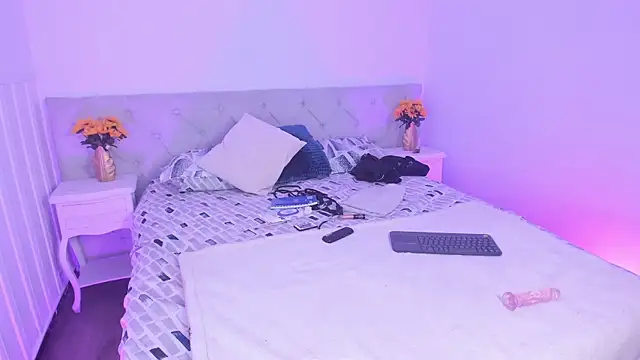  Kaiaa  online show from 30, 4, 2026