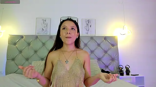 NaomyWilde online show from 27, 4, 2026