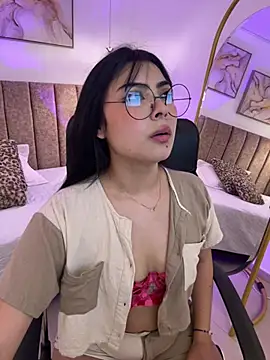 Snapshot of SofiVelvet_ chatting on 1, 5, 2026 SofiVelvet online show from 1, 5, 2026