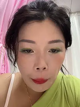 Snapshot of milkwine chatting on 18, 5, 2026 milkwine online show from 18, 5, 2026