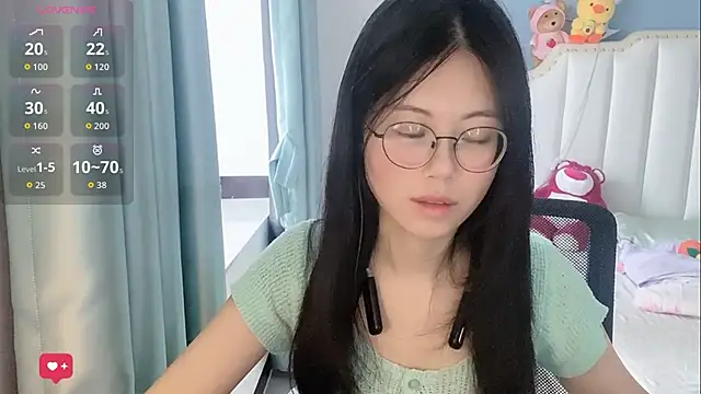Snapshot of Luna-666 chatting on 14, 5, 2026 Luna-666 online show from 14, 5, 2026