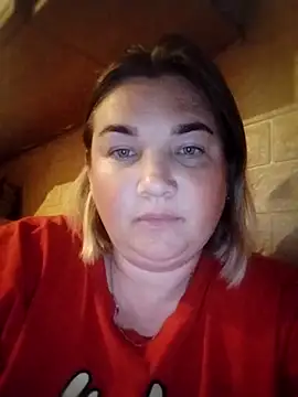 Snapshot of MiyaOlliver chatting on 27, 4, 2026 MiyaOlliver online show from 27, 4, 2026