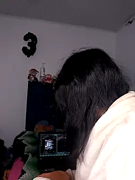 Snapshot of VaneMoon chatting on 4, 6, 2026 VaneMoon online show from 4, 6, 2026