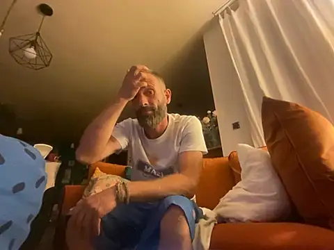 Snapshot of thefrenchi09 chatting on 17, 7, 2026 thefrenchi09 online show from 17, 7, 2026