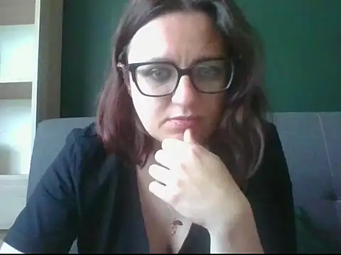 sensual paris online show from 20, 5, 2026