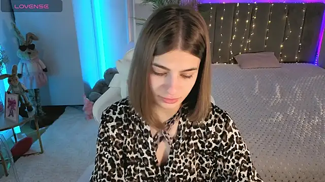 Dayana Mood online show from 8, 6, 2026
