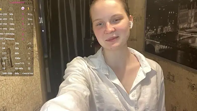 Snapshot of LongChillGerl chatting on 26, 6, 2026 LongChillGerl online show from 26, 6, 2026