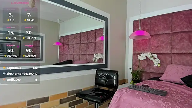 Snapshot of paolarey chatting on 13, 12, 2024 paolarey online show from 13, 12, 2024