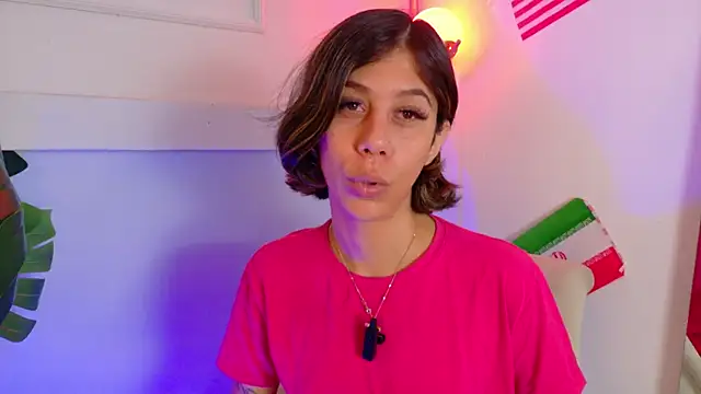 ZoeyPetit online show from 15, 7, 2026