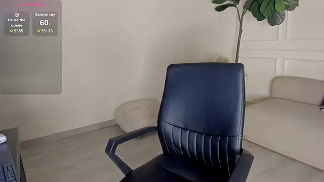 MayaLee  online show from 18, 6, 2026