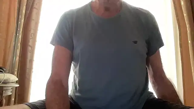 Snapshot of henrybull007 chatting on 16, 6, 2026 henrybull007 online show from 16, 6, 2026