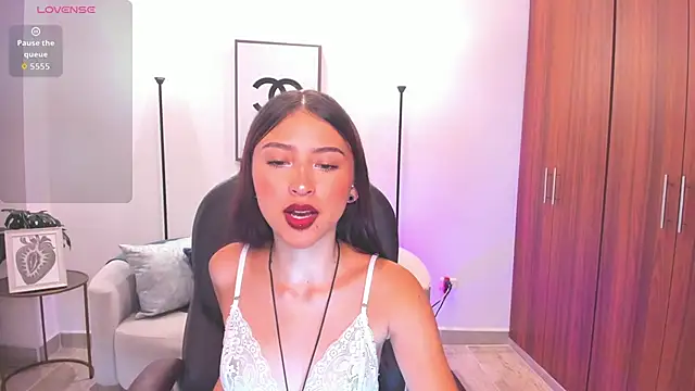 Nikky sweett  online show from 23, 5, 2026