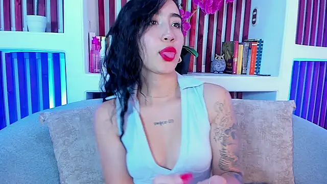 AshleyGross  online show from 21, 5, 2026