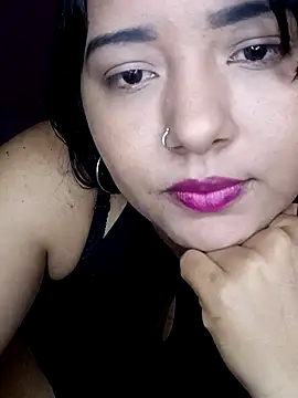 Snapshot of Estrellitadelmar chatting on 28, 5, 2026 Estrellitadelmar online show from 28, 5, 2026