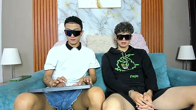 Snapshot of KING_BOYS2026 chatting on 9, 5, 2026 KING BOYS2026 online show from 9, 5, 2026