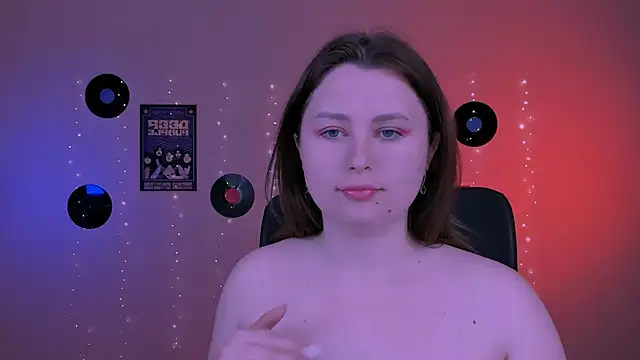 Snapshot of luna_noct chatting on 4, 6, 2026 luna noct online show from 4, 6, 2026