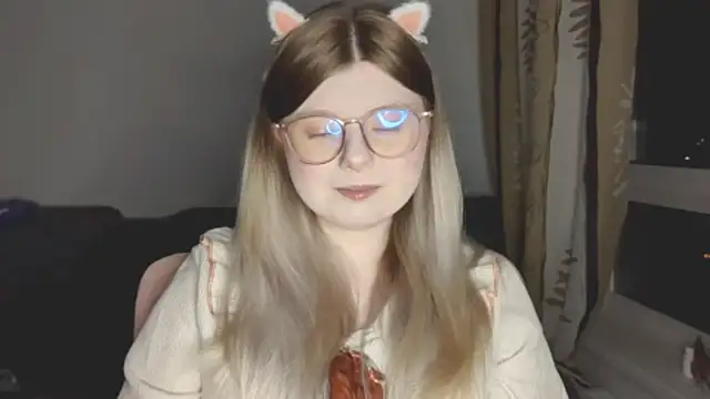 Snapshot of YukiBlush chatting on 19, 5, 2026 YukiBlush online show from 19, 5, 2026