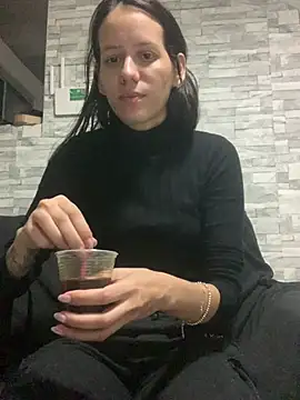Snapshot of caterinekess chatting on 18, 7, 2026 caterinekess online show from 18, 7, 2026