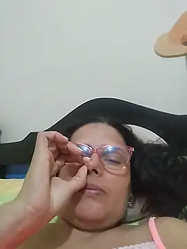 Snapshot of Bella_Morena27 chatting on 26, 5, 2026 Bella Morena27 online show from 26, 5, 2026