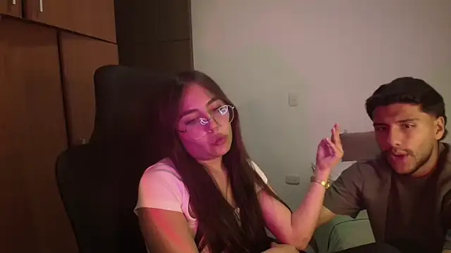 Snapshot of abbyyandmaxx chatting on 27, 5, 2026 abbyyandmaxx online show from 27, 5, 2026