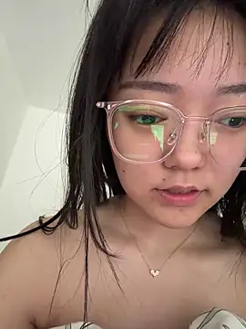 Snapshot of Peach_1314 chatting on 4, 5, 2026 Peach 1314 online show from 4, 5, 2026
