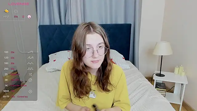 Snapshot of iMagdaLunna chatting on 5, 6, 2026 iMagdaLunna online show from 5, 6, 2026