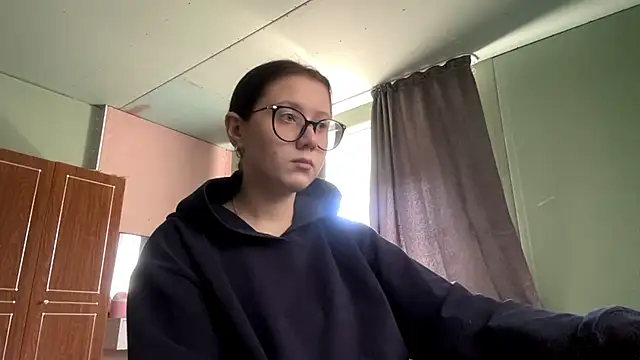 AdelleBaggenstoss online show from 2, 5, 2026