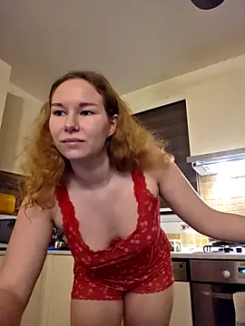 Lilian West online show from 30, 4, 2026