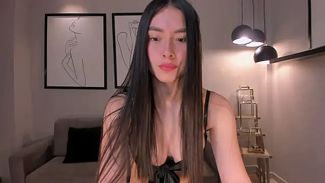 BellaStormX online show from 11, 5, 2026