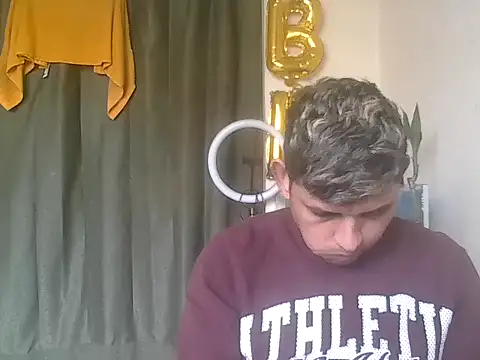 Andriuz001 online show from 5, 5, 2026