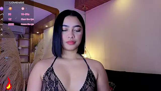 Snapshot of Chloe_monroee chatting on 1, 6, 2026 Chloe monroee online show from 1, 6, 2026