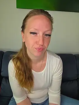 SweetGermanAlina online show from 5, 7, 2026