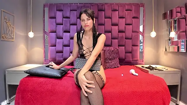 Snapshot of AlesiaLara chatting on 1, 6, 2026 AlesiaLara online show from 1, 6, 2026