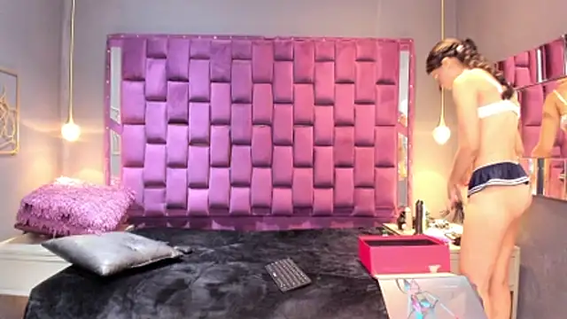 Snapshot of AlesiaLara chatting on 2, 8, 2026 AlesiaLara online show from 2, 8, 2026