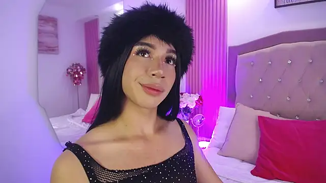 Snapshot of Khloe_Dangel chatting on 18, 5, 2026 Khloe Dangel online show from 18, 5, 2026