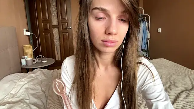 Snapshot of TrishIsaac chatting on 21, 5, 2026 TrishIsaac online show from 21, 5, 2026