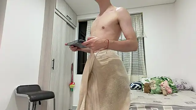 Snapshot of _peachyboy chatting on 26, 6, 2026 peachyboy online show from 26, 6, 2026