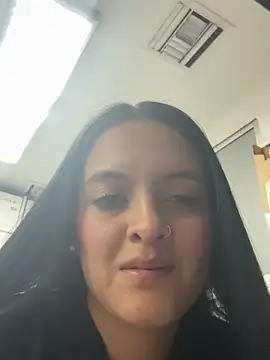Snapshot of marianm29-1 chatting on 17, 5, 2026 marianm29-1 online show from 17, 5, 2026