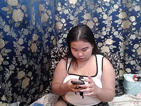 hotchickgirl online show from 5, 7, 2026