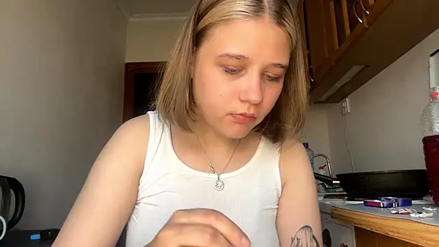 Snapshot of HildeConery chatting on 26, 5, 2026 HildeConery online show from 26, 5, 2026