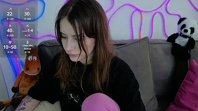 Snapshot of evvaavve chatting on 8, 8, 2026 evvaavve online show from 8, 8, 2026