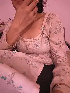 Snapshot of zoya_baby_ chatting on 3, 6, 2026 zoya baby online show from 3, 6, 2026