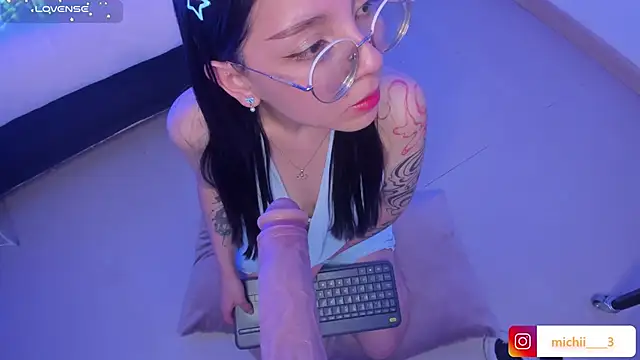 kitty patitas suavesss online show from 2, 7, 2026