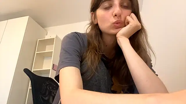 Snapshot of ActaedCottage chatting on 4, 6, 2026 ActaedCottage online show from 4, 6, 2026