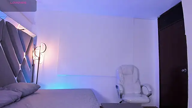 Snapshot of AmaraLewis chatting on 1, 7, 2026 AmaraLewis online show from 1, 7, 2026